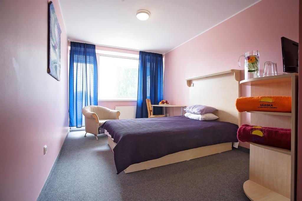 Varska Sanatorium Hotell Exteriör bild